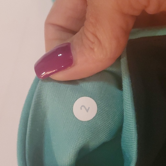 FINAL PRICE #1224 Lululemon reversible leggings  size 2 b825. - Picture 6 of 6